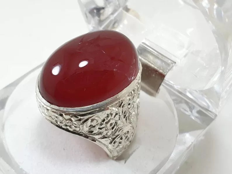 Men's Deep Blood Red Yemeni Aqeeq Ring - Natural Agate Gemstone Jewelry - Heavenly Gems