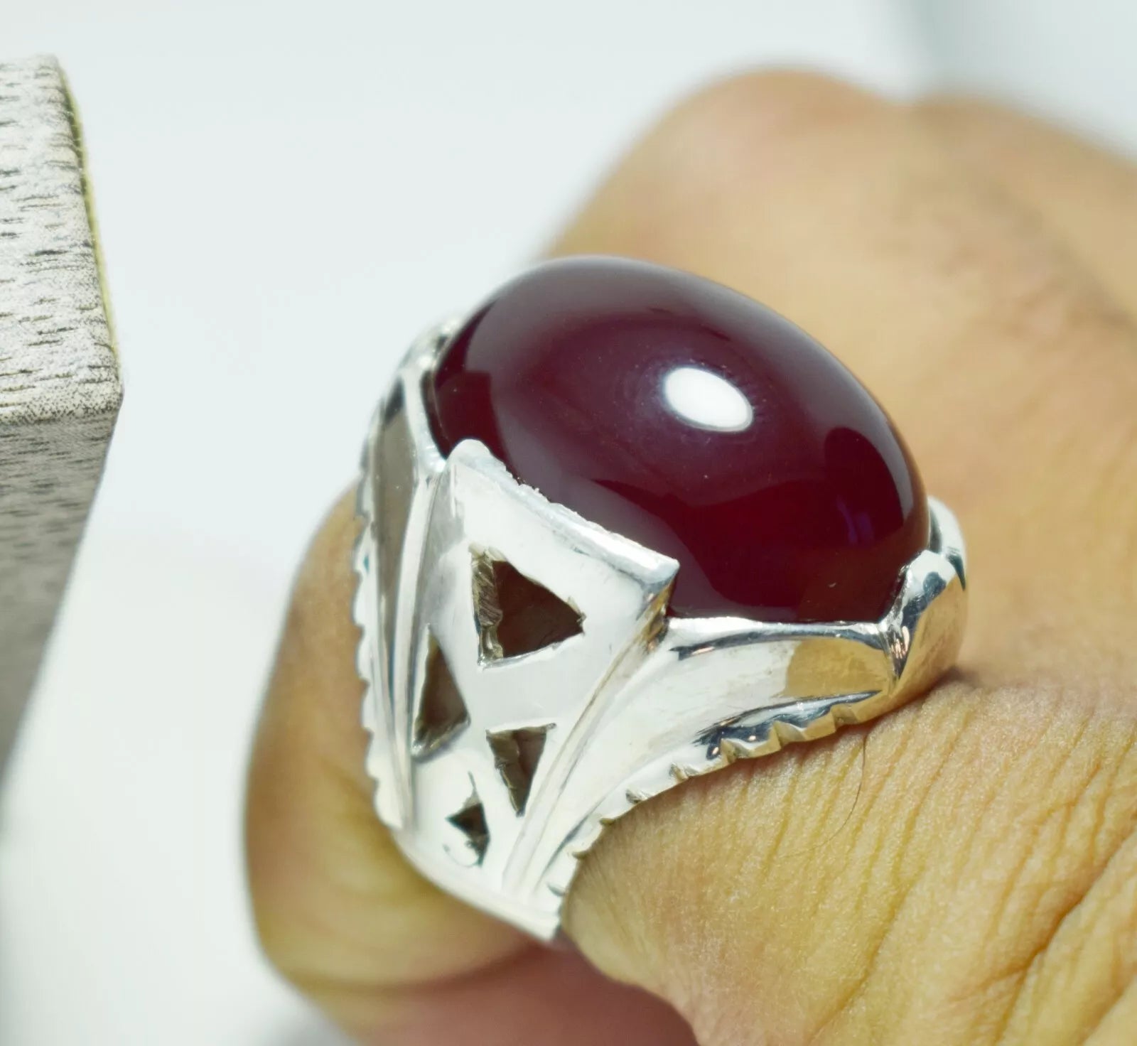 Handcrafted Brown and Blood Red Yemeni Agate Men's Aqeeq Ring - Perfect Gift Jewelry - Heavenly Gems