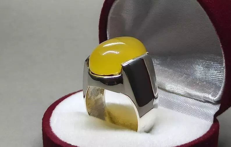Oval Shape Zard Aqeeq Ring - Sterling Silver 925 Yellow Onyx Carnelian Gemstone - Heavenly Gems