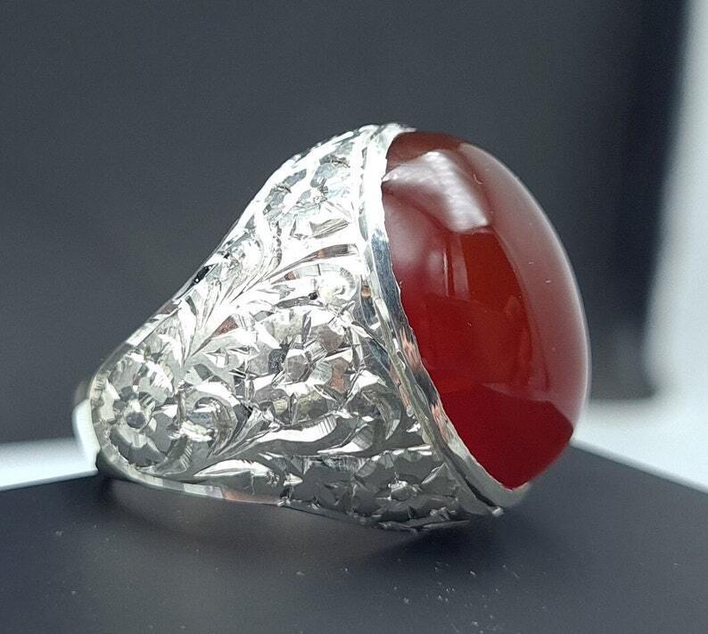 Mens Yemeni Aqeeq Ring Deep Blood Red Yamni Oval Cut Agate Ring For Men Natural Agate 925 Sterling Silver - Heavenly Gems