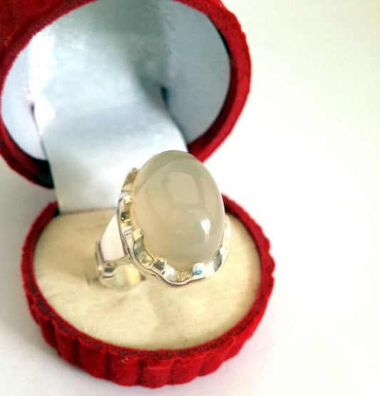 White aqeeq ring Yemeni aqeeq Shia Ring - Heavenly Gems