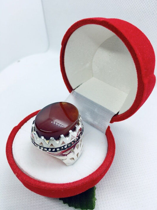 Men's Natural Brown Yemeni Aqeeq ring in Cutting style Blood red Under Light - Heavenly Gems