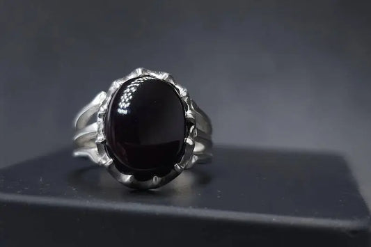 Agate Ring for Men, Oval Cut Gemstone, Artisan Jewelry, Yemeni Aqeeq Stone Ring - Heavenly Gems