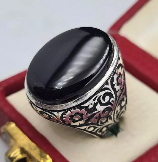 Authentic Hand-Crafted Yemeni Red Aqeeq Ring Showcasing Unmatched Quality - Heavenly Gems