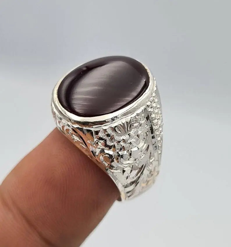 Handcrafted Blood Red Yemeni Aqeeq Ring - Natural Brown Red Agate Gemstone from Yemen - Heavenly Gems