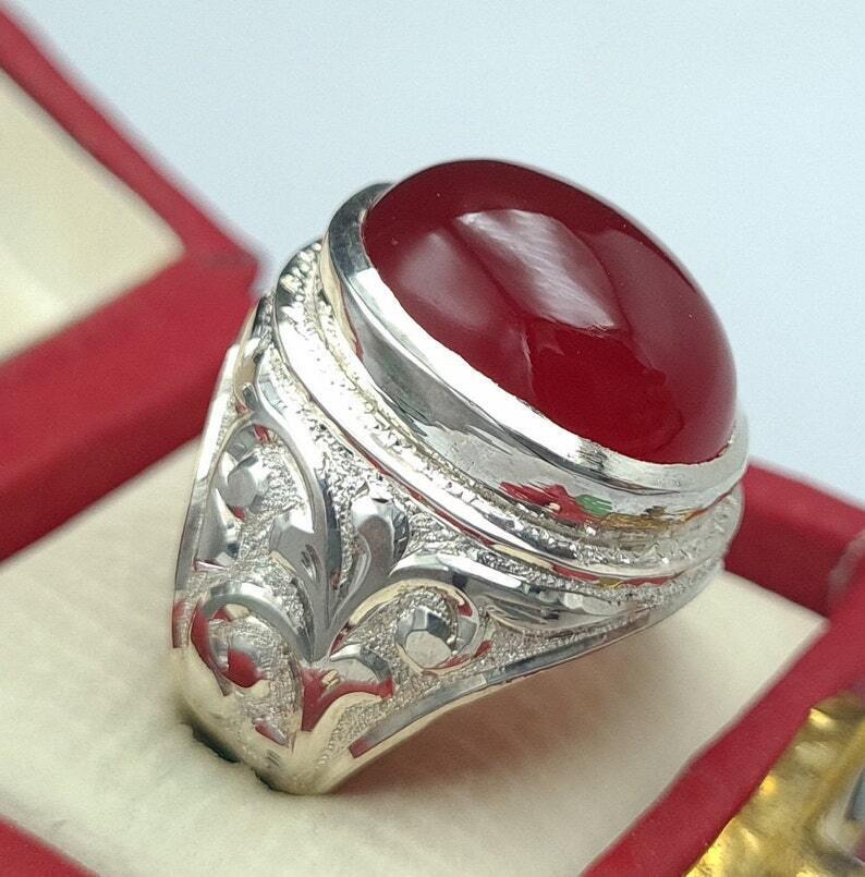 Mens Deep Blood Red Shifat al Abad Yemeni Aqeeq Ring Aqeeq agate Ring Akik Ring 925 Sterling Silver - Heavenly Gems