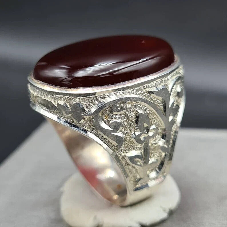 Yemeni Aqeeq Ring Shefat Al Abad Blood Red Yamni Aqeeq Yemeni Stone for Big hand - Heavenly Gems