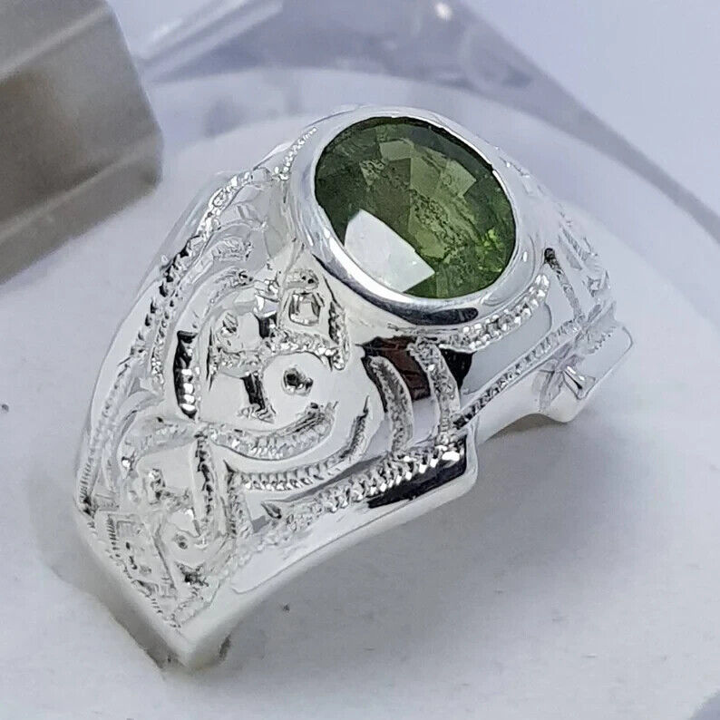 1.5 ct Natural rich green great colour and luster Ceylon sapphire - Dark green - Heavenly Gems