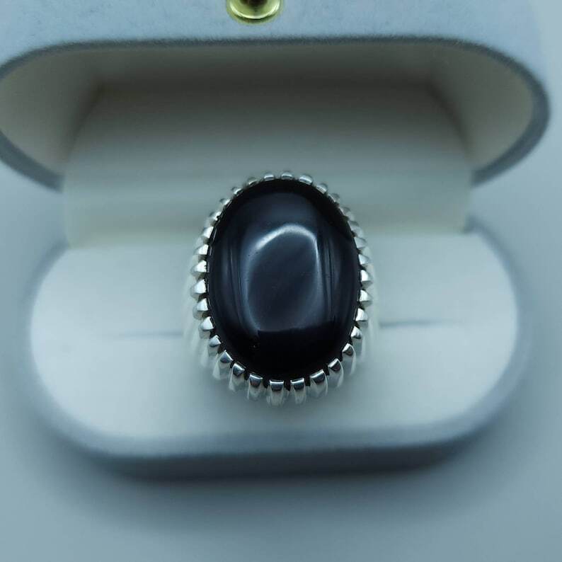 Real Yemeni Oval Cut Aqeeq Ring Kabadi Black Dark Deep Blood Red Aqeeq Ring Akik Ring Premium 925 Sterling Silver - Heavenly Gems