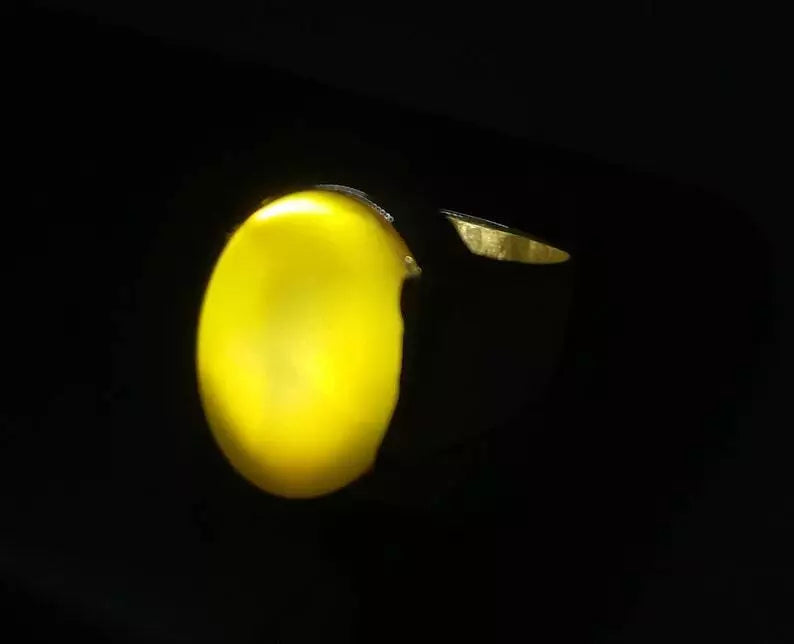 Oval Shape Zard Aqeeq Ring - Sterling Silver 925 Yellow Onyx Carnelian Gemstone - Heavenly Gems