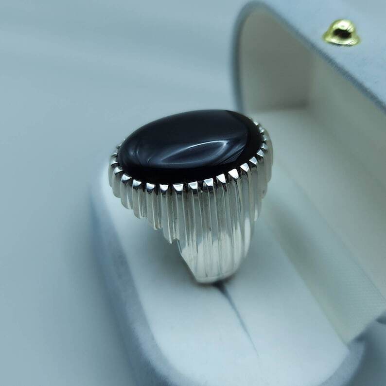 Real Yemeni Oval Cut Aqeeq Ring Kabadi Black Dark Deep Blood Red Aqeeq Ring Akik Ring Premium 925 Sterling Silver - Heavenly Gems