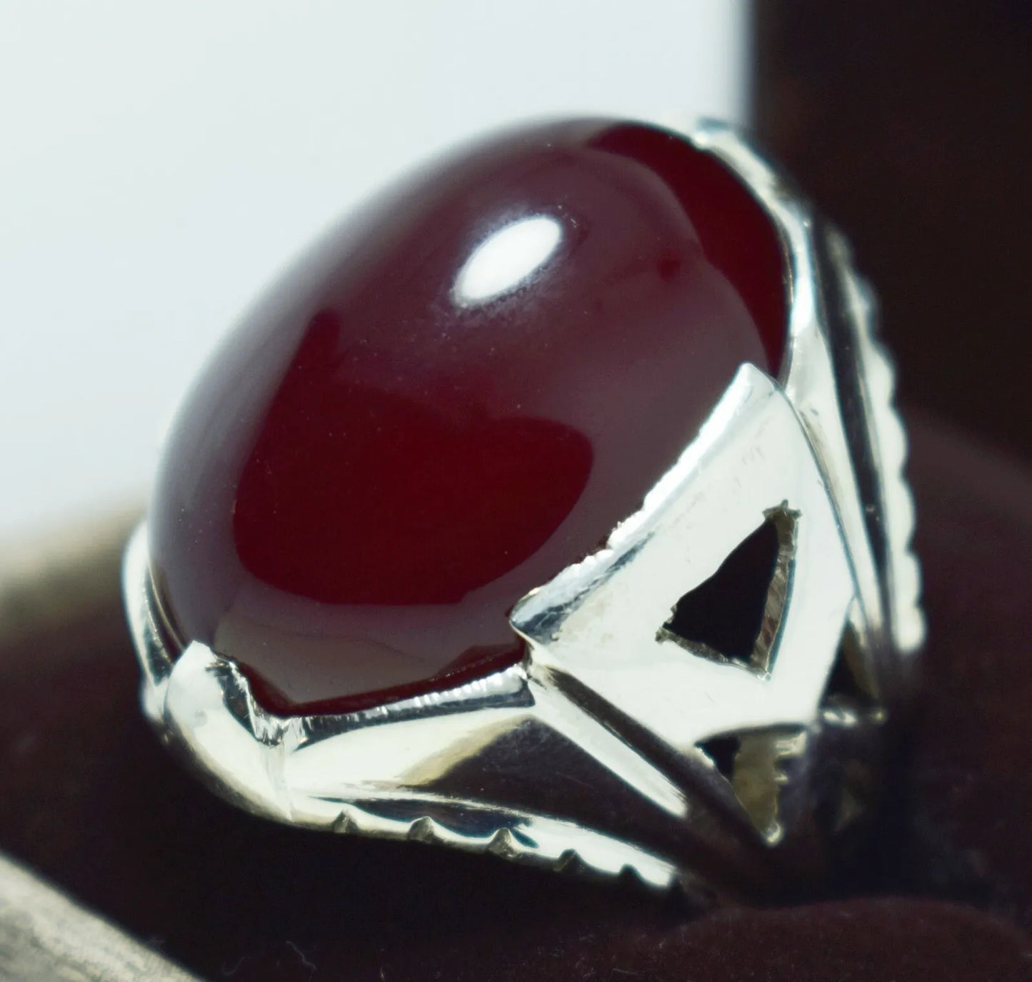 Handcrafted Brown and Blood Red Yemeni Agate Men's Aqeeq Ring - Perfect Gift Jewelry - Heavenly Gems