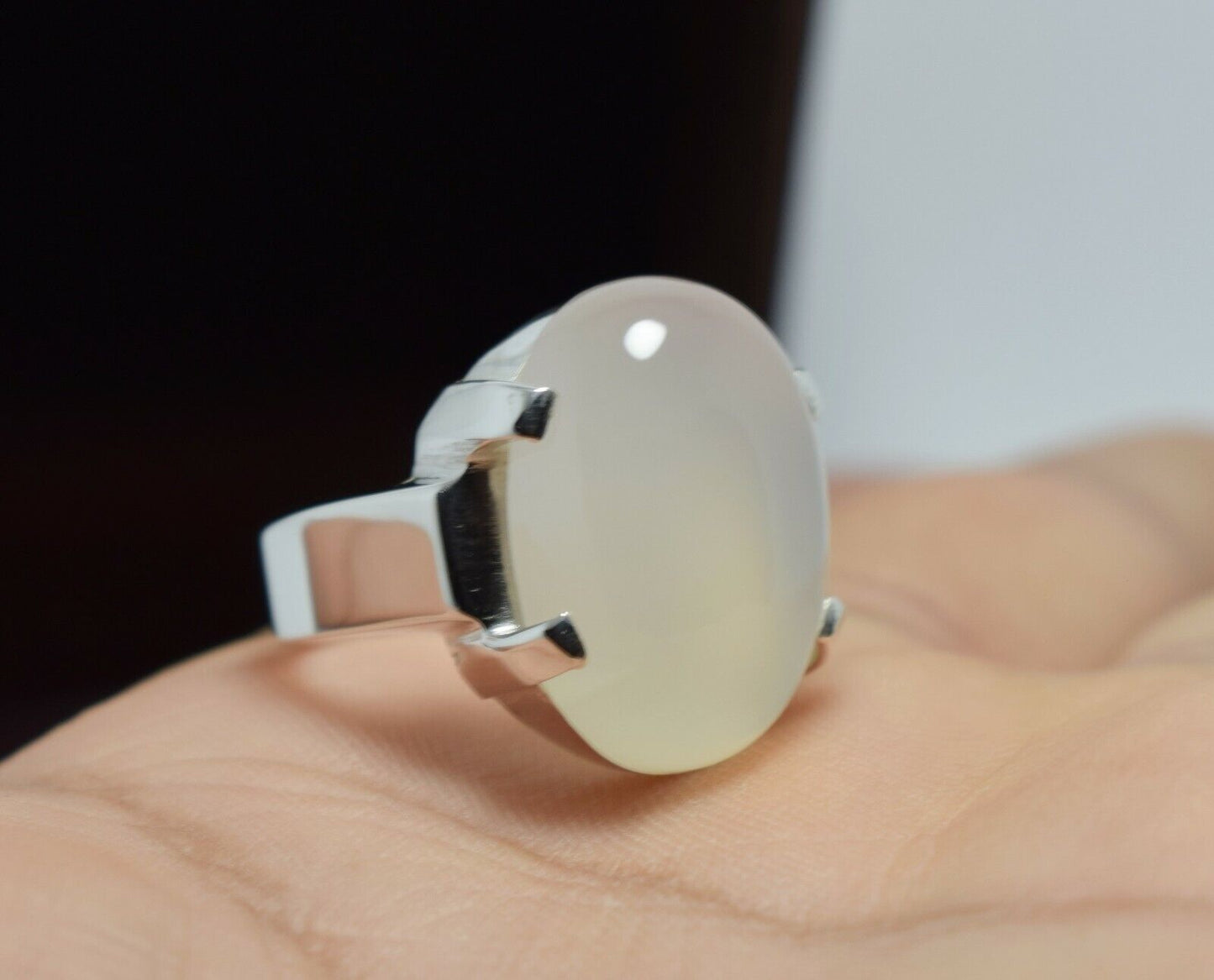 White Yemeni Aqeeq Handcrafted Rings Unisex Gifts Real Gemstones Zodiac Jewelry - Heavenly Gems
