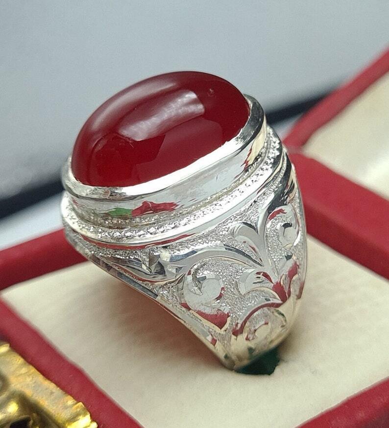 Mens Deep Blood Red Shifat al Abad Yemeni Aqeeq Ring Aqeeq agate Ring Akik Ring 925 Sterling Silver - Heavenly Gems