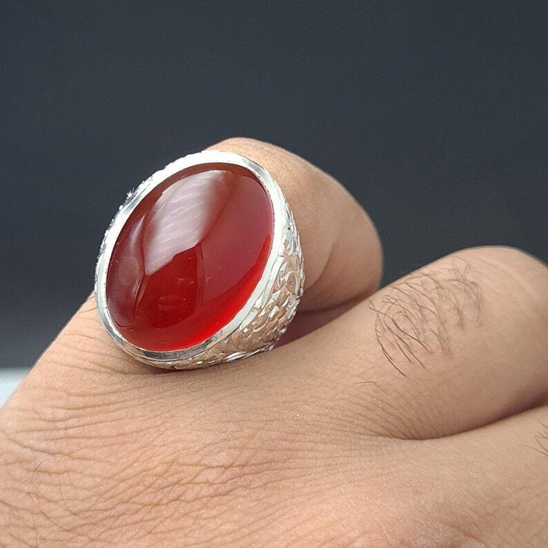 Mens Yemeni Aqeeq Ring Deep Blood Red Yamni Oval Cut Agate Ring For Men Natural Agate 925 Sterling Silver - Heavenly Gems