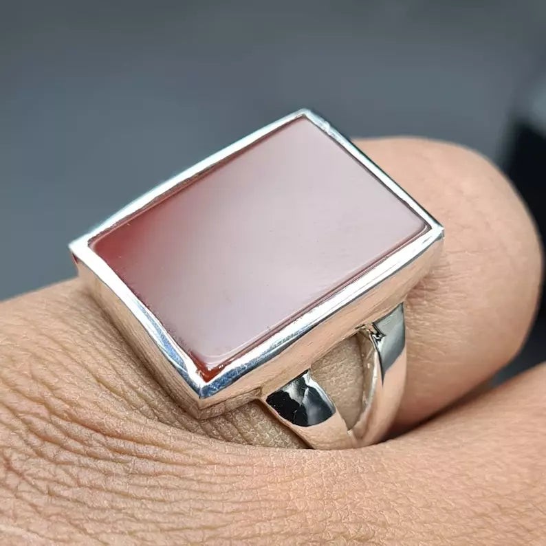 Handmade Men's Yemeni Aqeeq Ring - 925 Sterling Silver with Natural Hakik Agate Stone - Heavenly Gems