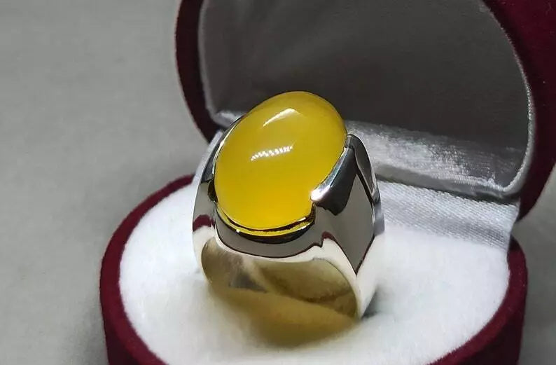 Oval Shape Zard Aqeeq Ring - Sterling Silver 925 Yellow Onyx Carnelian Gemstone - Heavenly Gems