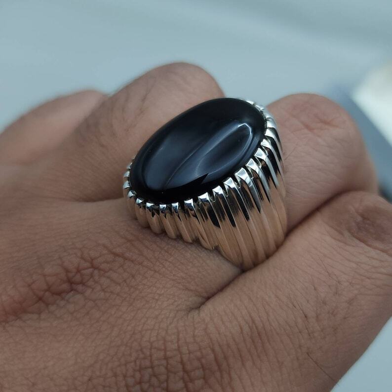 Real Yemeni Oval Cut Aqeeq Ring Kabadi Black Dark Deep Blood Red Aqeeq Ring Akik Ring Premium 925 Sterling Silver - Heavenly Gems