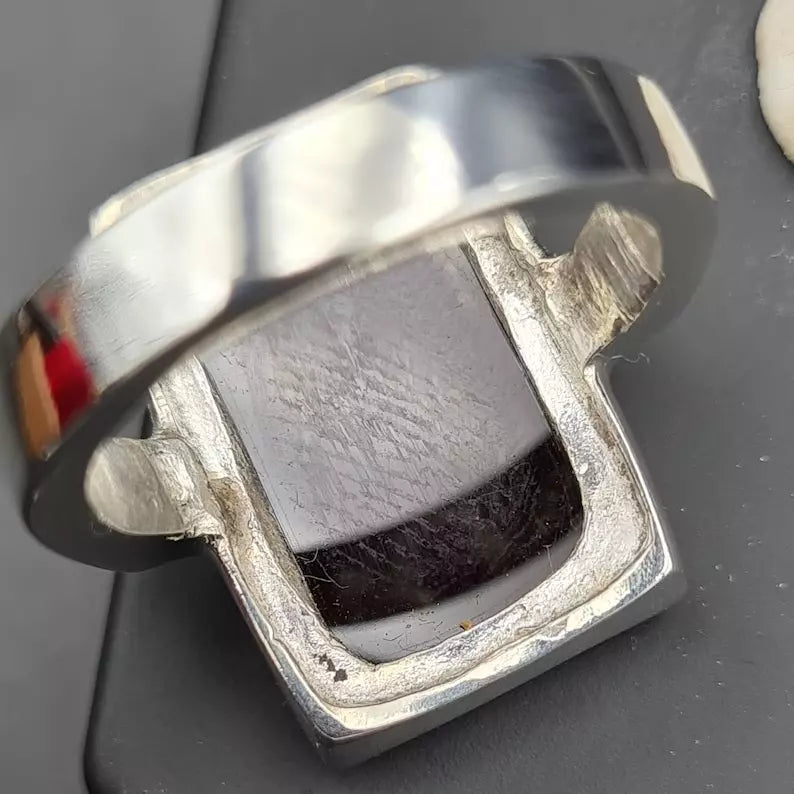 High-Quality Hand-Crafted Original Yemeni Aqeeq Rings for Men and Women Featuring Expertly Set Agate Stone in Silver - Heavenly Gems