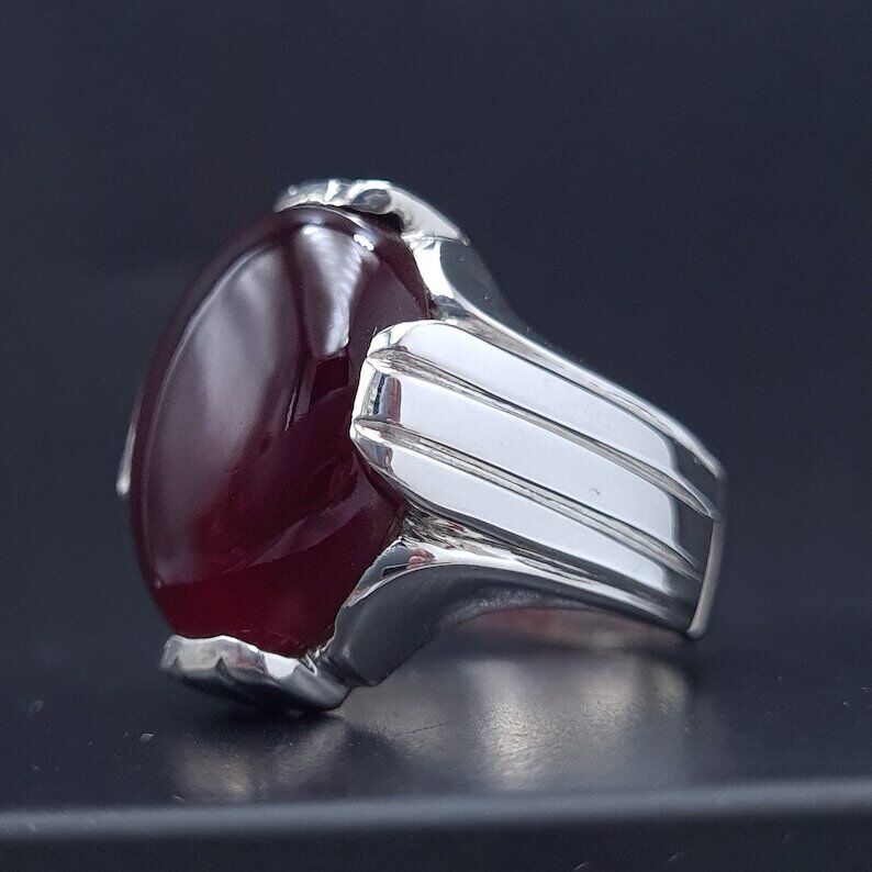 Mens Yemeni Aqeeq Oval Cut Ring Deep Blood Red Yamni Agate Ring For Men Sterling Silver 925 - Heavenly Gems