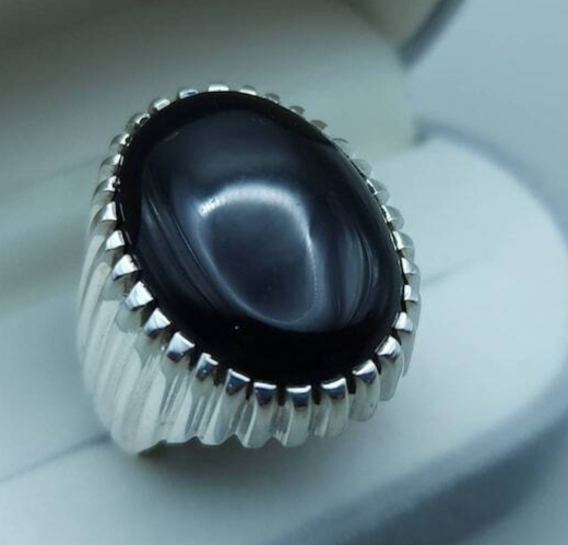 Real Yemeni Oval Cut Aqeeq Ring Kabadi Black Dark Deep Blood Red Aqeeq Ring Akik Ring Premium 925 Sterling Silver - Heavenly Gems