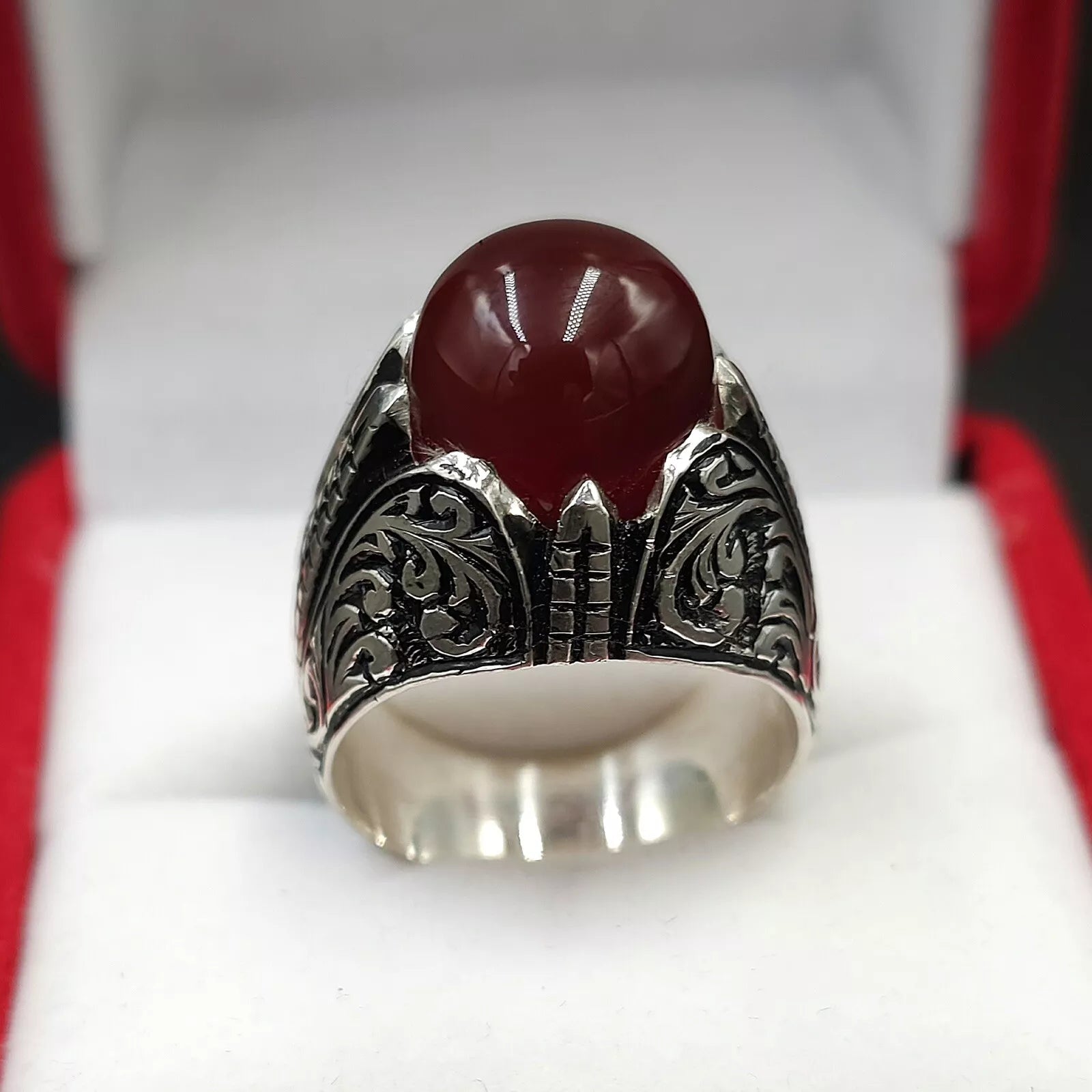 Blood Red Aqeeq Ring - Sterling Silver Natural Men's Agate Ring - Heavenly Gems