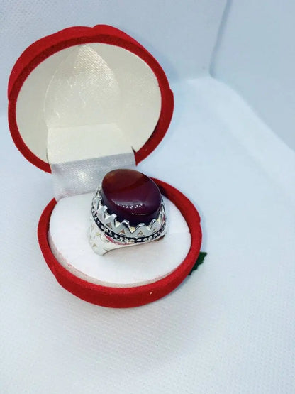 Men's Natural Brown Yemeni Aqeeq ring in Cutting style Blood red Under Light - Heavenly Gems