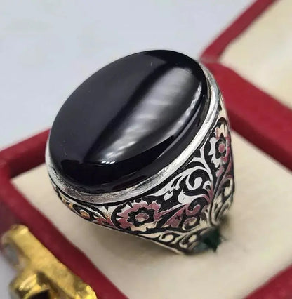 Authentic Hand-Crafted Yemeni Red Aqeeq Ring Showcasing Unmatched Quality - Heavenly Gems