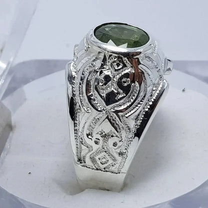 1.5 ct Natural rich green great colour and luster Ceylon sapphire - Dark green - Heavenly Gems