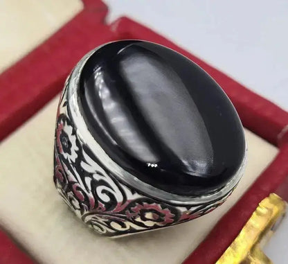 Authentic Hand-Crafted Yemeni Red Aqeeq Ring Showcasing Unmatched Quality - Heavenly Gems