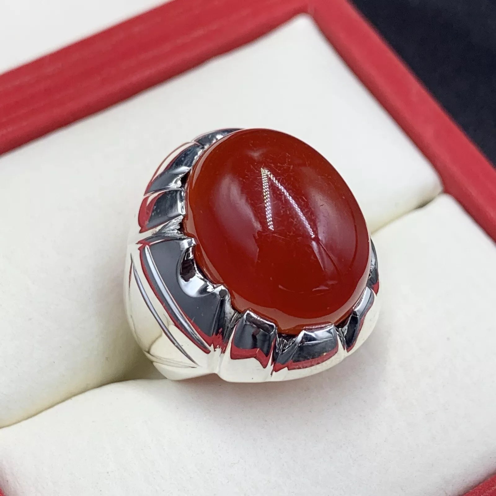 Blood Red Aqeeq Ring - Sterling Silver Natural Mens Agate Ring - Heavenly Gems