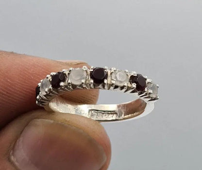 White and Black Yemeni Aqeeq Band, For Birthstone Handmade 925 Sterling Silver ring - Heavenly Gems