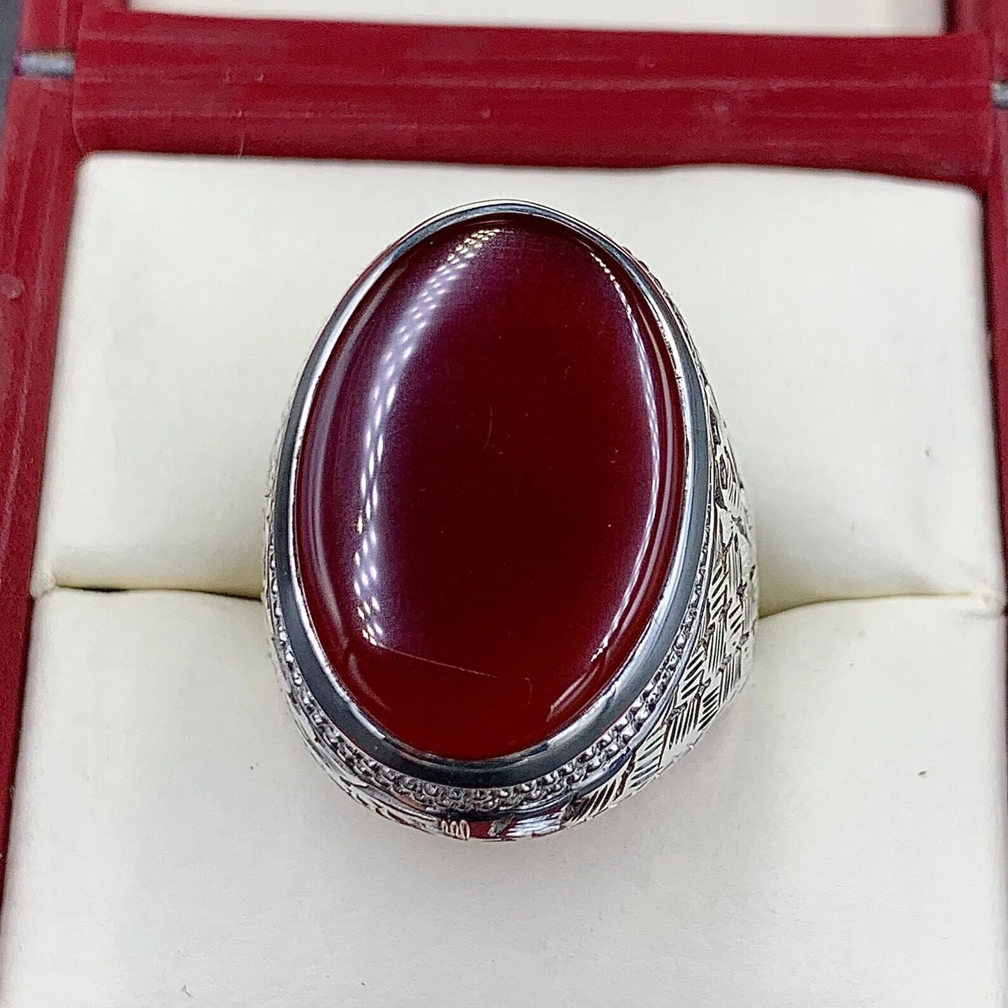 Blood Red Aqeeq Ring - Sterling Silver Natural Men's Agate Ring - Heavenly Gems